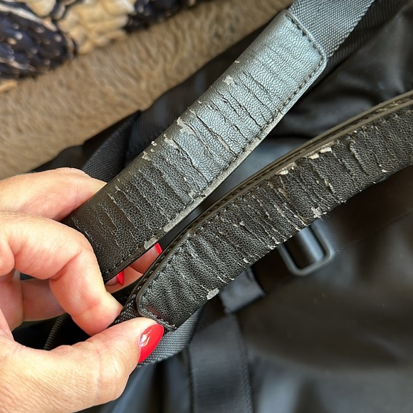 Carry the Day Gym bag by Lululemon. - Picture 6 of 15